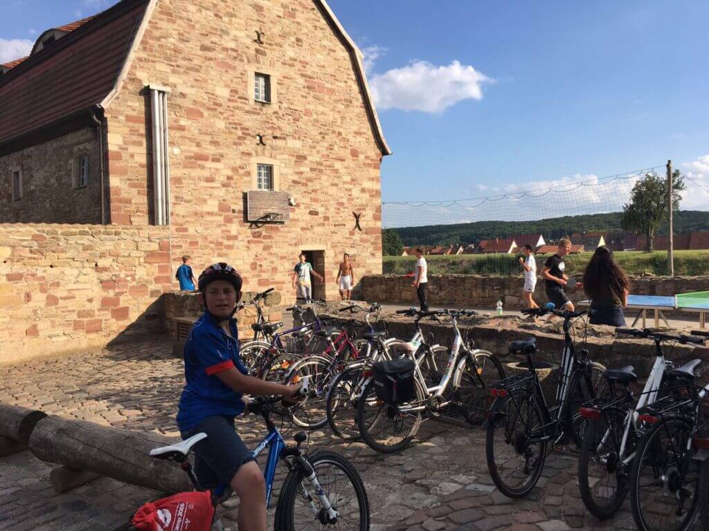 Auf den Spuren Luthers waren die Jugendlichen aus dem Bethanien Kinderdorf mit den Fahrrädern unterwegs